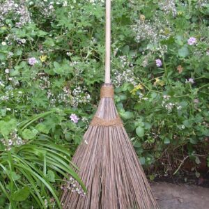 EKAL WICKER BROOM -0